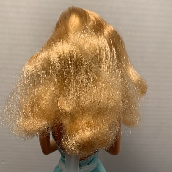 1985 Magic Moves Barbie - Picture 5 of 12